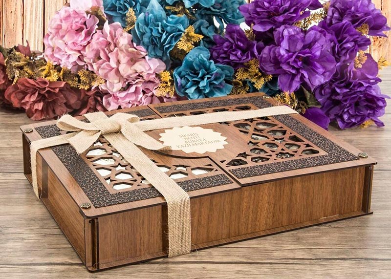 هدیه کتاب نفیس با جعبه لوکس