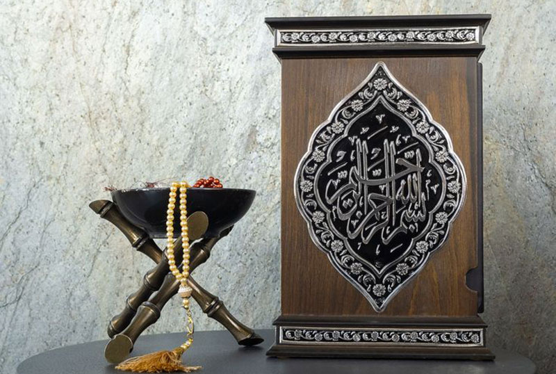 هدیه کتاب نفیس با جعبه لوکس